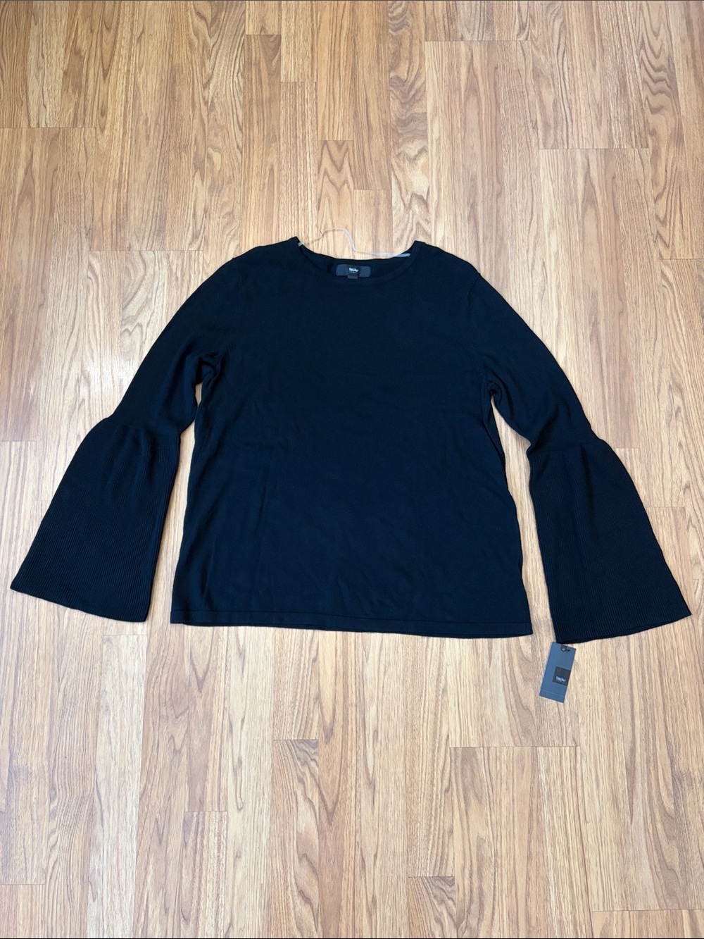 Mossimo SWeater with Bell Sleeves Size XL NWT